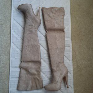 Report Signature Fairfax3 Over the Knee/Thigh Boot